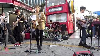 180911 The Rose (더로즈) Sinchon Busking: Candy