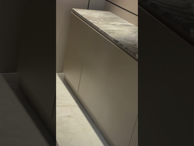 سفرة طعام رخام طبيعي ايطالي تتسع 10 اشخاص مع البوفية