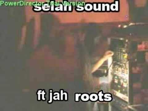 SELAH SOUNDSYSTEM ft jah rootz - Life is to live it up @ 1world R-dam 01-07-2006