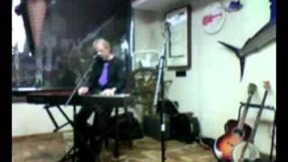 Webcast-Peter Tork sings a great version of "Daydream Believer" (Live)