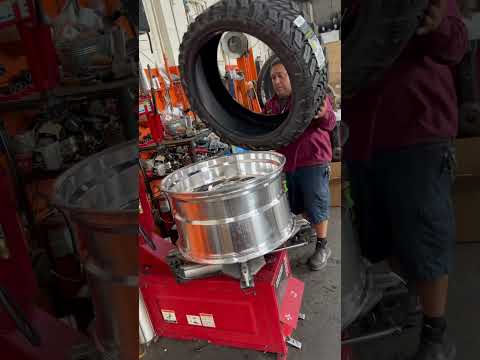 26x14s on 37x13.50x26 Atturo tires easy mount #26x14 #dallas