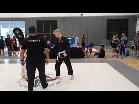 SGT white belt 76kg men's gi. gold.