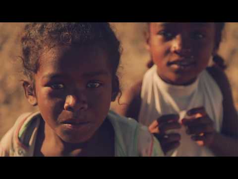 OuiSurf en Afrique bande annonce 2