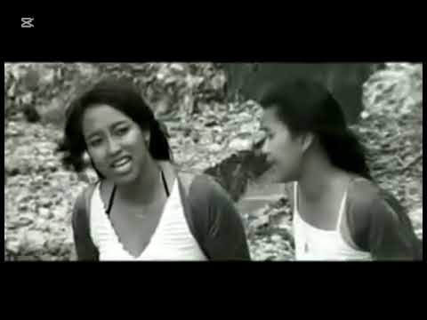 Tif a tif : nisy fotoana