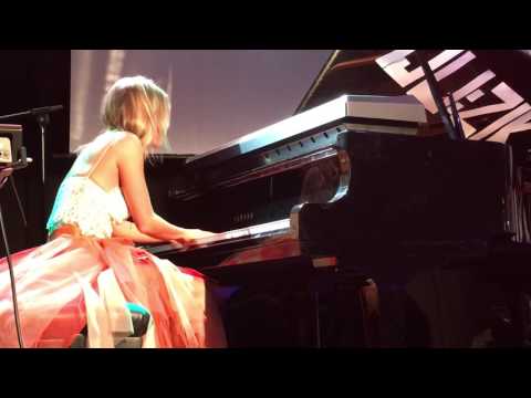 Mju:zik. Ariadna Castellanos & Ed is dead - Flamenco on Fire