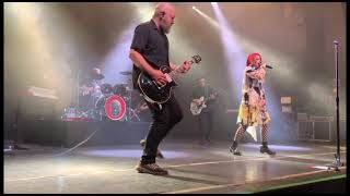 Garbage - Wicked Ways/Personal Jesus - live (better audio)
