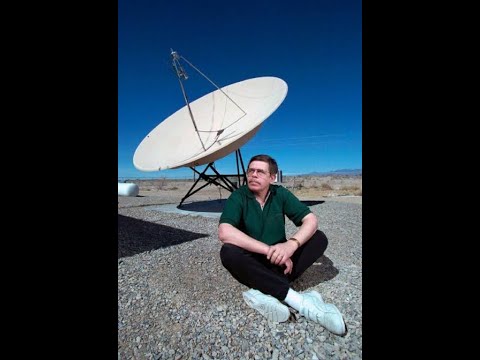 Listening to the Art Bell - The Notorious Area 51 Caller Episode