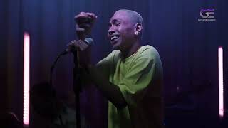 Download lagu Fourtwnty - Segelas Berdua (Live Performance) In&Out mp3