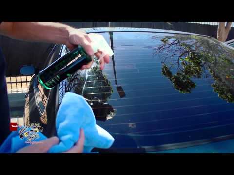 Chemical Guys Signature Series Glass Cleaner - Streak Free Glass Home Auto Industrial
