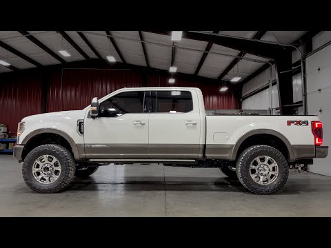 2022 f250 with BDS radius arm leveling kit on 37x13.50