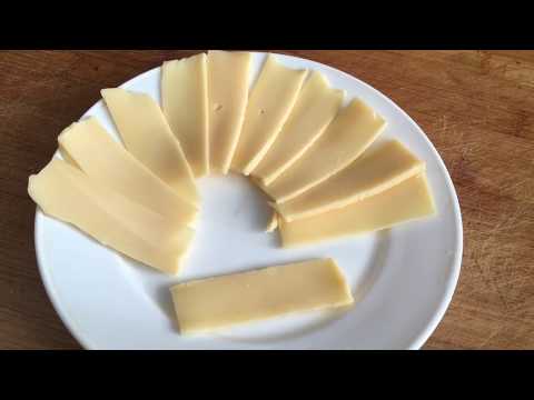 Comment couper du fromage