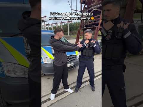 Ich schmeiße eine Halloweenparty 🎃 | Finnel #shorts