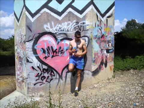 Tomy style tomy live"____crno mece::::::::::::::