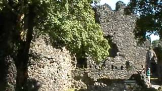 preview picture of video 'the ruins of Inverlochy Castle, Scotland 2009'