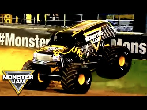Monster Jam World Finals XVIII 25th Anniversary (Friday Racing) Encore | Monster Jam