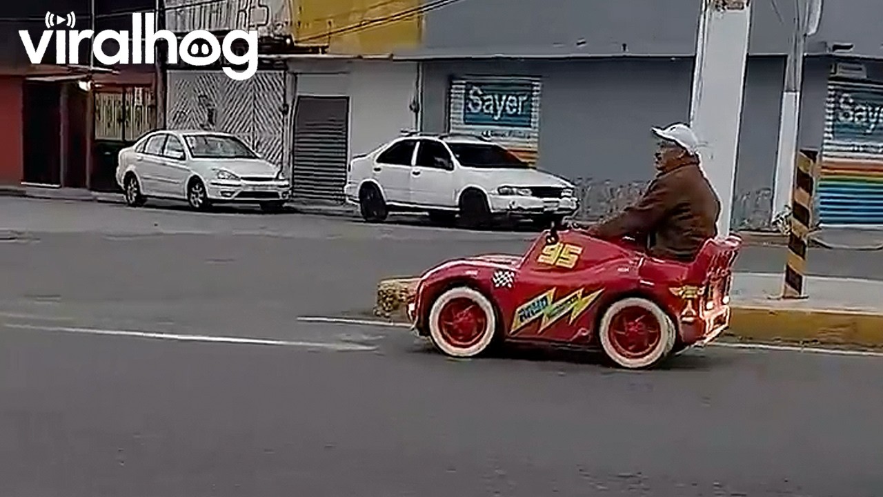 Mini Hot Rods Spotted in Mexico || ViralHog