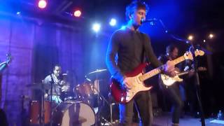 Split Single - Waiting For The Sun