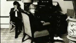 Japan - Gentlemen Take Polaroids Live 1981