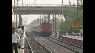 preview picture of video '22824 Bhubaneswar Rajdhani'