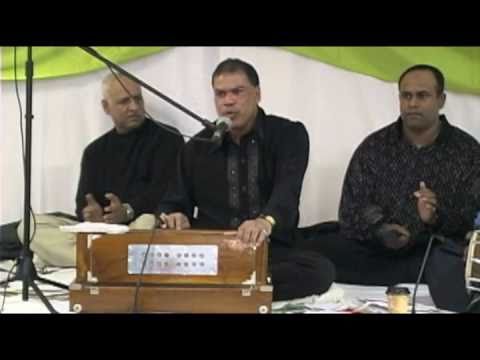 Khalid hussein live in vancouver Canada 2010 Fiji Artist