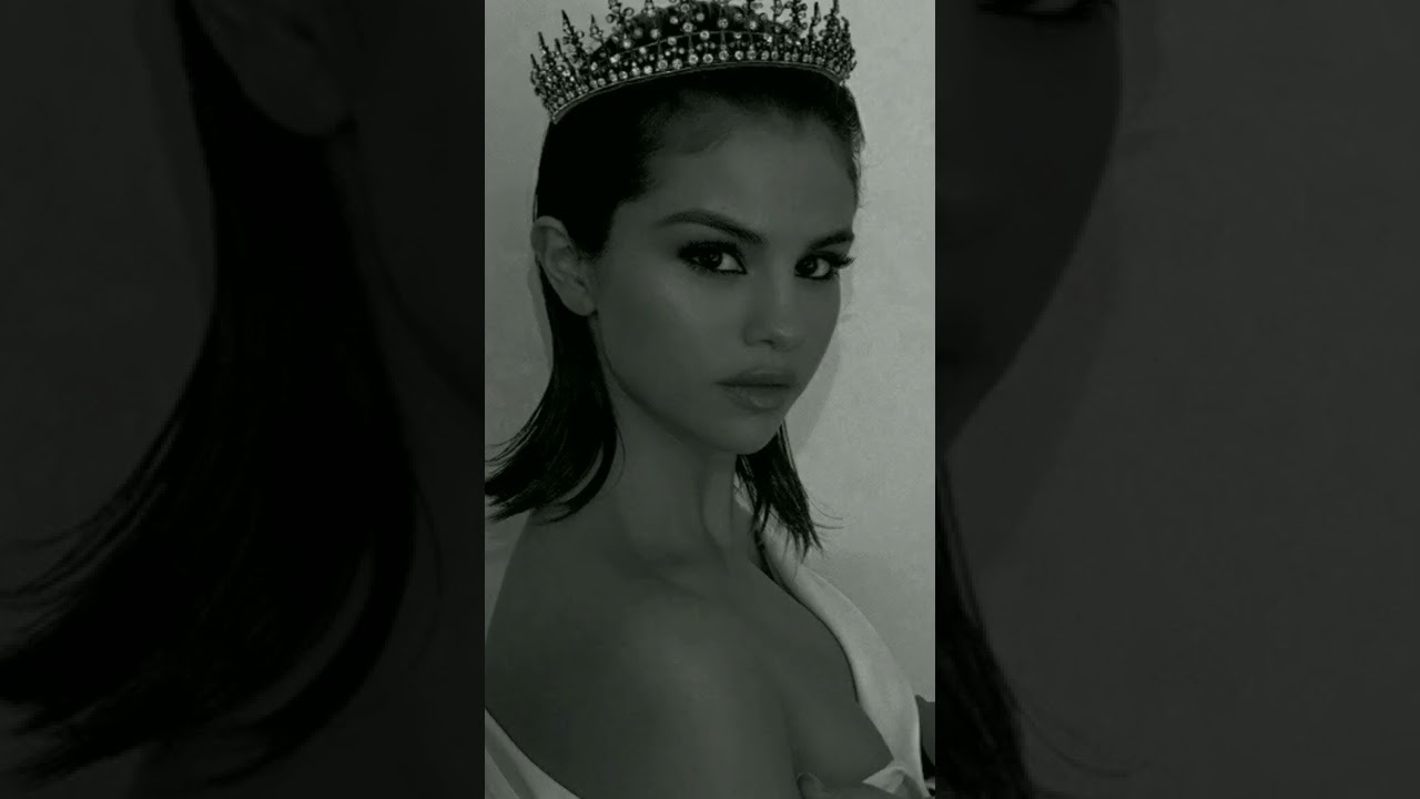 Selena Gomez Wallpaper