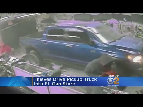 Bandits Smash Truck Into Gun Store, Steal Weapons