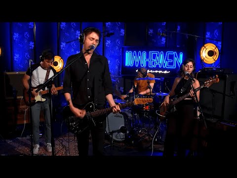Bat Eyes live at Muziekgieterij studio - Heaven Sessions - Bruis 22