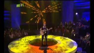 CRYSTAL BOWERSOX - A STAR PERFORMANCE ON  AMERICAN IDOL S9  -  CREEDENCE CLEARWATER