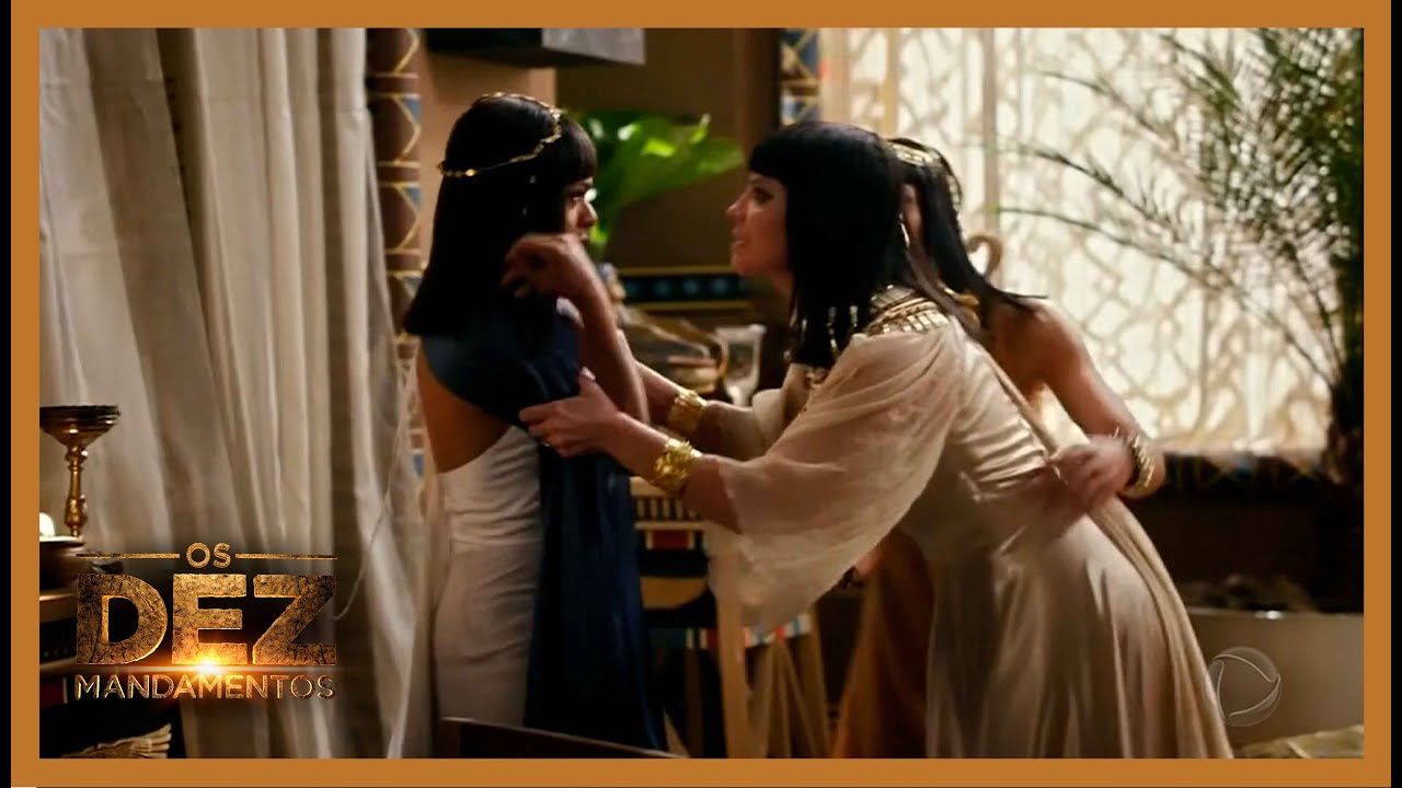 Nefertari se descontrola ao saber que Karoma conseguiu salvar Pepe | OS DEZ MANDAMENTOS