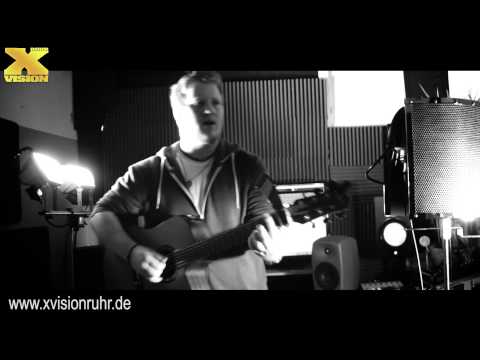 Dennis Viebahn LIVE  mit "Bloodstream"  Cover von Ed Sheeran bei X-Vision Music Academy