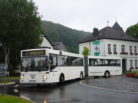 Wagen 704 der RVK (MAN SG 312, Bj. 1997) fährt durch Odenthal (11.06.2009)