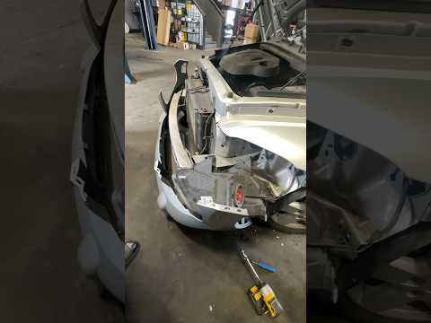 Chevy HHR headlight bulb replacement #mechanic #mactools #snapon #cornwell