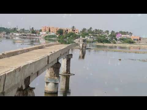 Thể hiện bởi Hương Lan