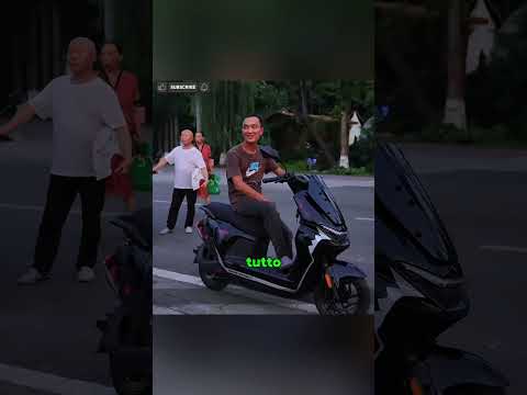🏍️ La Motocicletta Volante che Sfida il Cielo!