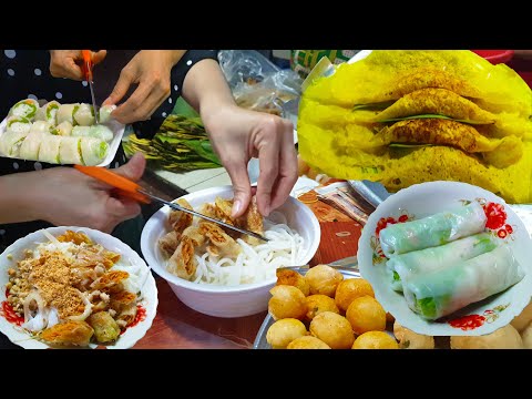 Various Breakfast at Boeng Tompun Market - Yellow Pancake, Spring Rolls, Banh Sung, &  More