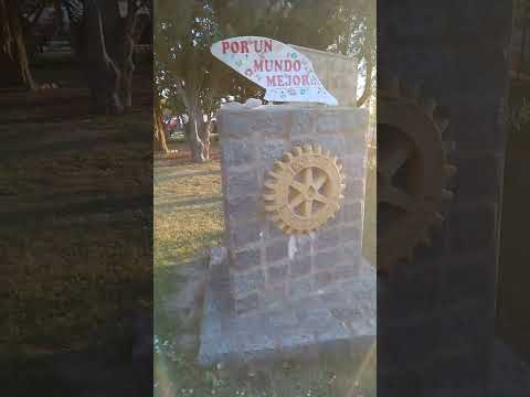 Cristo en la rotonda de entrada a coronel Suárez