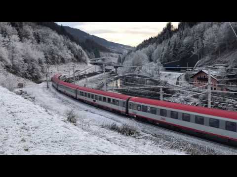 ÖBB 1116 103 with EC 163 "Transalpin"