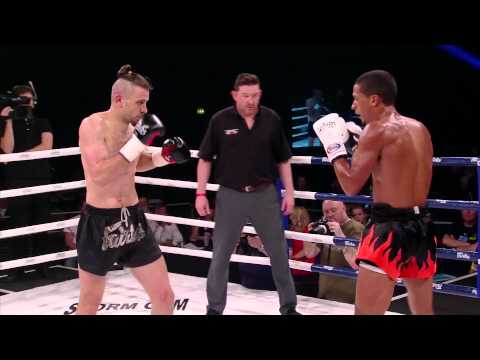 SuperFight Series : Episode 1 - Alex Bublea Vs Femi Akinade