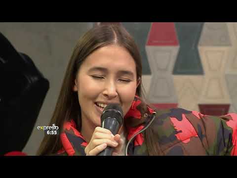 Music: Tyler Page performs 'Teenage Werewolf'