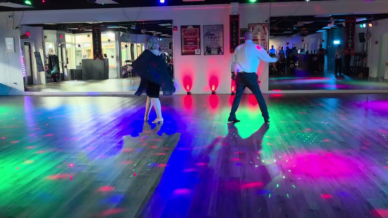 Foxtrot Show by Tim & Michelle📍 Spotlight Night 2026