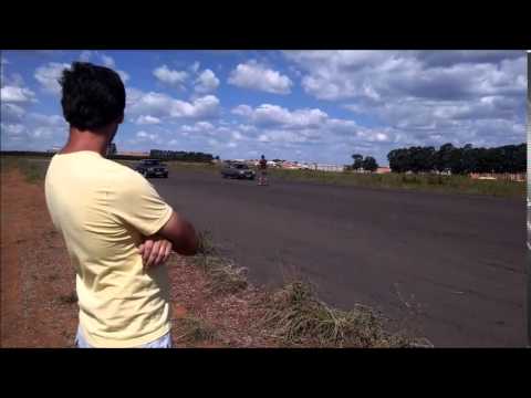 Arrancada Cristalina - Gol aspirado x Voyage Turbo 1