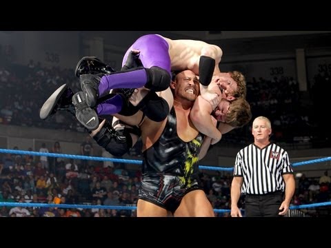 Ryback vs. two local athletes: SmackDown, June 1, 2012
