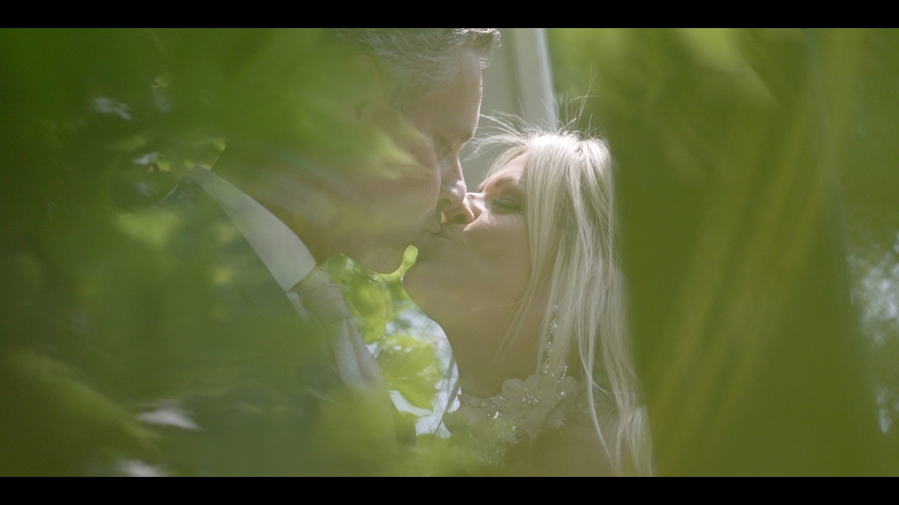 Klik om video te laden en af te spelen