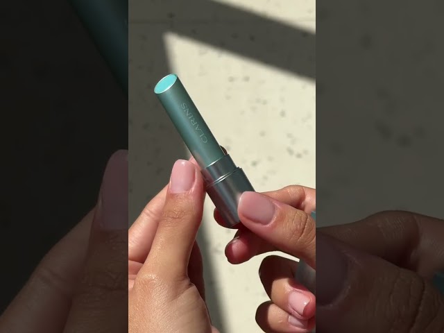 Vídeo relacionado con Clarins - Tratamiento de manos y uñas Crema 100ml - AMC20028