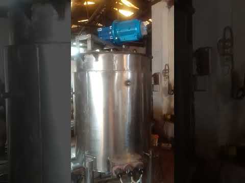 Double Jacketed Mixing Tank