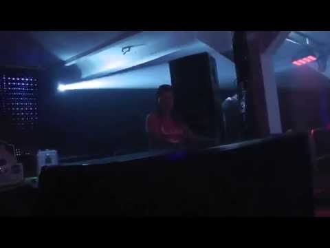 DJ Moni B Hanomag Revival Presents: TECHNO CLASSICS im Wasserturm 15.02.2015
