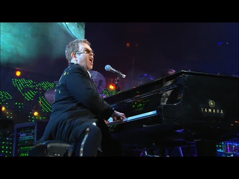 Elton John live 4K - Bennie And The Jets (Elton 60 - Live at Madison Square Garden) | 2007