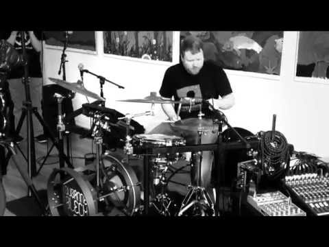 Dennis Brzoska - Susanne Blech - 1000 Jahre Kraftwerk - Drums Live
