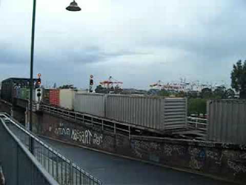 QRN CLF2-CLF4-ACB4402-LDP001-LDP005 on 5SM9 at Bunbury street tunnel