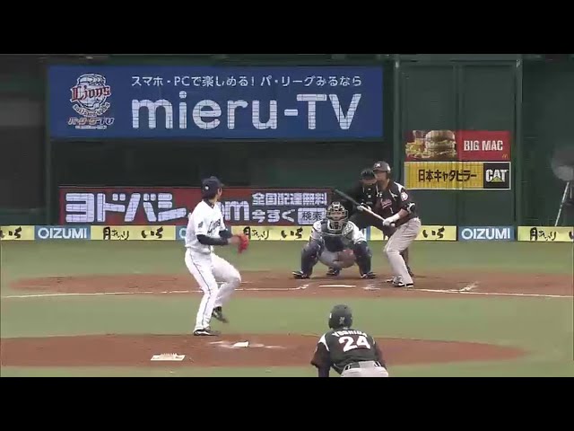 【2回表】マリーンズ・清田 バントシフトにバスター炸裂!! 2015/4/12 L-M